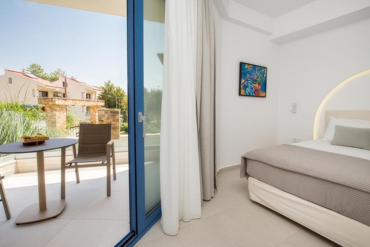 Euphoria Boutique Hotel Chrysi Ammoudia ภายนอก รูปภาพ