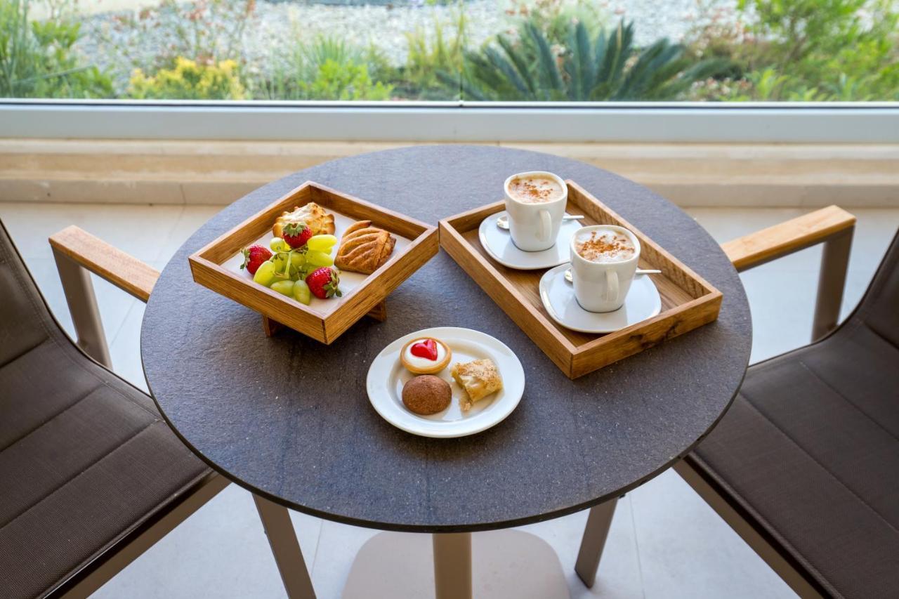 Euphoria Boutique Hotel Chrysi Ammoudia ภายนอก รูปภาพ